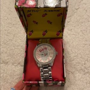 BETSEY JOHNSON skull metal watch with box!
